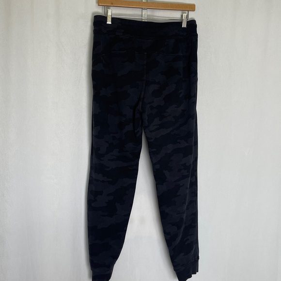 Lululemon Scuba High-Rise French Terry Jogger Sz 8 Heritage 365 Camo Deep Coal - Picture 6 of 13